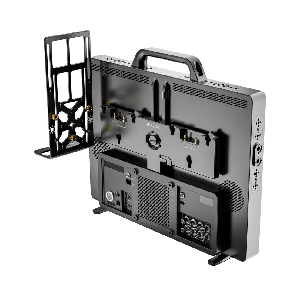 SmallHD-17-5001-4KSeriesPSUUniversalMountingBracket_Installed-GoldMount03_v2.webp