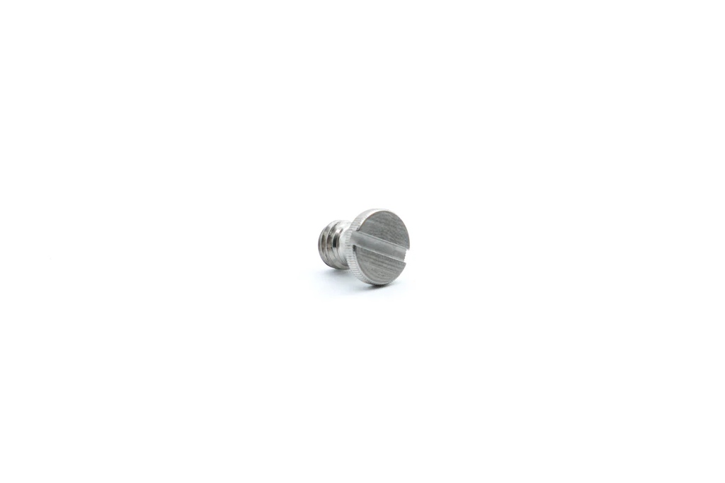 38Bolt3.webp